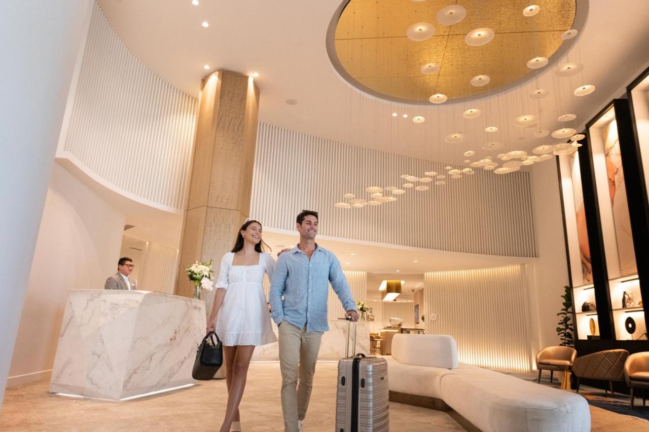 Dorsett Gold Coast Hotel Kültér fotó
